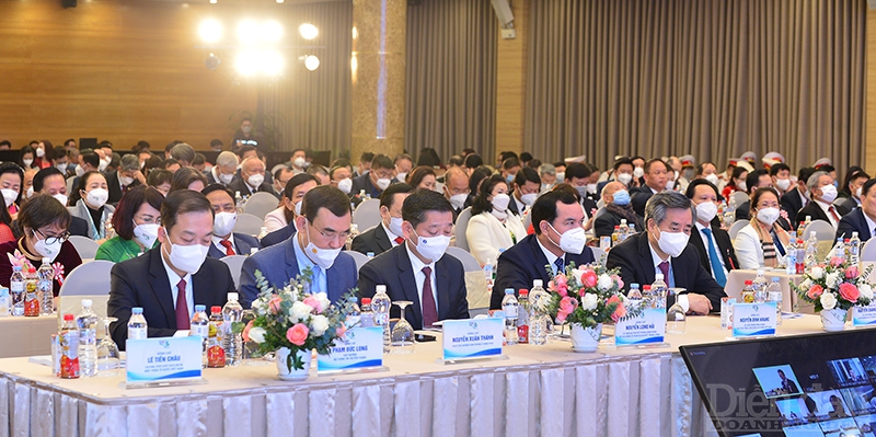 Thủ tướng: Sinh khí mới cho Doanh nghiệp vững mạnh - Quốc gia hùng cường, thịnh vượng Thủ tướng: Sinh khí mới cho Doanh nghiệp vững mạnh - Quốc gia hùng cường, thịnh vượng