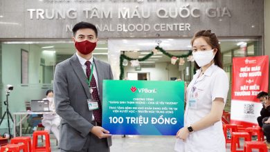VPBank trao tặng 100 triệu đồng, hỗ trợ bệnh nhi khó khăn tại Viện Huyết học và Truyền máu TW VPBank trao tặng 100 triệu đồng, hỗ trợ bệnh nhi khó khăn tại Viện Huyết học và Truyền máu TW