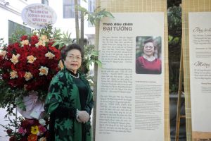 Khai mạc Triển lãm thơ diễn ca lịch sử “Theo dấu chân Đại tướng” Khai mạc Triển lãm thơ diễn ca lịch sử “Theo dấu chân Đại tướng”