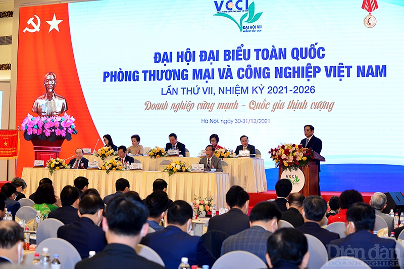 Thủ tướng: Sinh khí mới cho Doanh nghiệp vững mạnh - Quốc gia hùng cường, thịnh vượng Thủ tướng: Sinh khí mới cho Doanh nghiệp vững mạnh - Quốc gia hùng cường, thịnh vượng