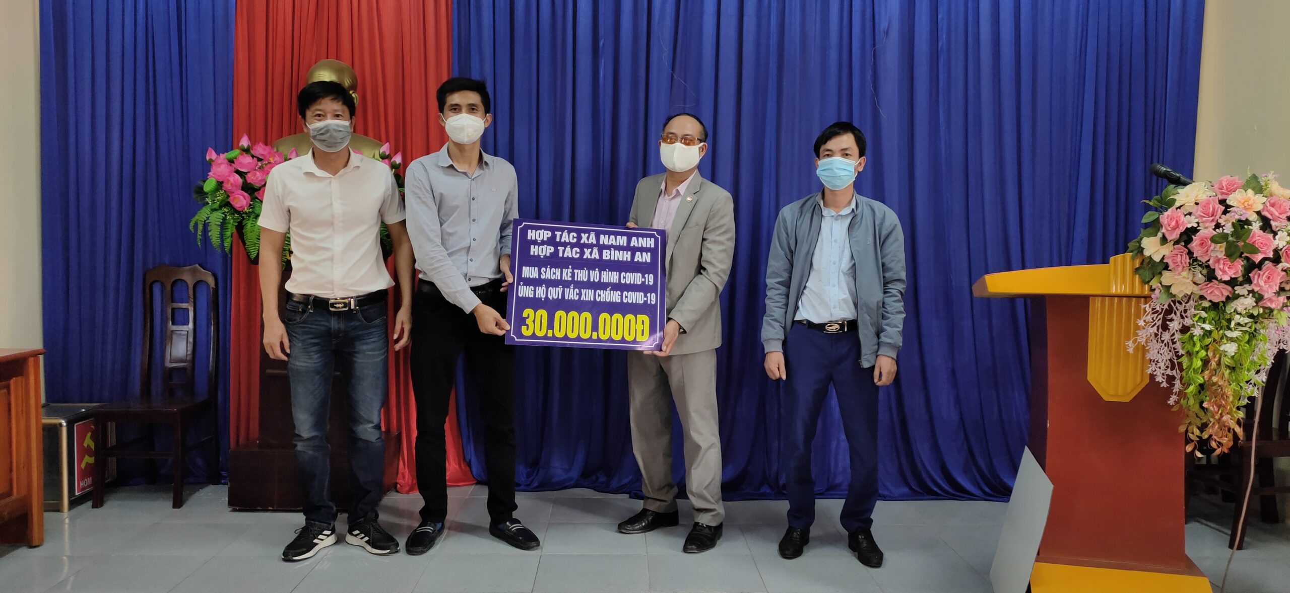 NXB Thể thao & Du lịch cùng Nhóm tác giả Sách “Kẻ thù vô hình Covid-19” báo công dâng Bác và truyền đi ngọn lửa tấm lòng nhân ái NXB Thể thao & Du lịch cùng Nhóm tác giả Sách “Kẻ thù vô hình Covid-19” báo công dâng Bác và truyền đi ngọn lửa tấm lòng nhân ái