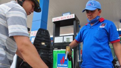 Thủ tướng yêu cầu nghiên cứu giảm thuế cho xăng, dầu