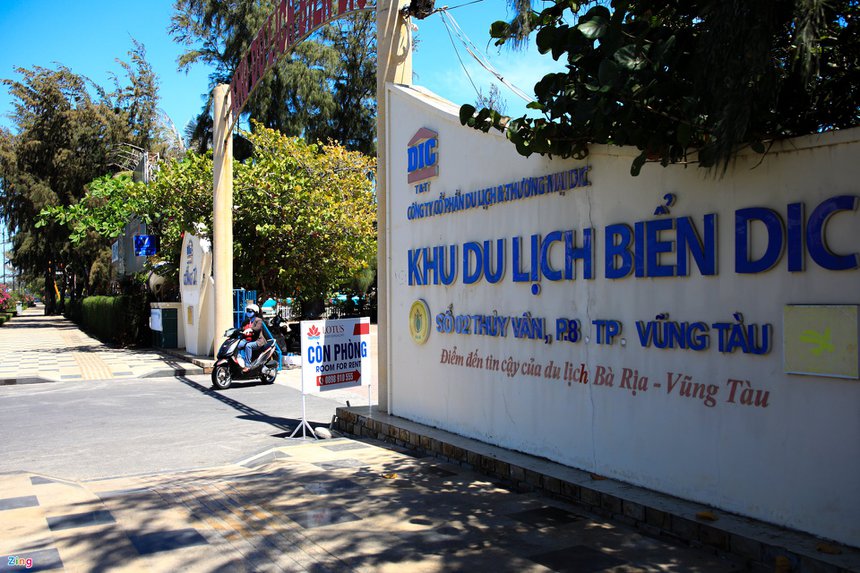 Dù khó vẫn phải đòi doanh nghiệp trả tiền thuê đất ở bãi tắm Thùy Vân Dù khó vẫn phải đòi doanh nghiệp trả tiền thuê đất ở bãi tắm Thùy Vân