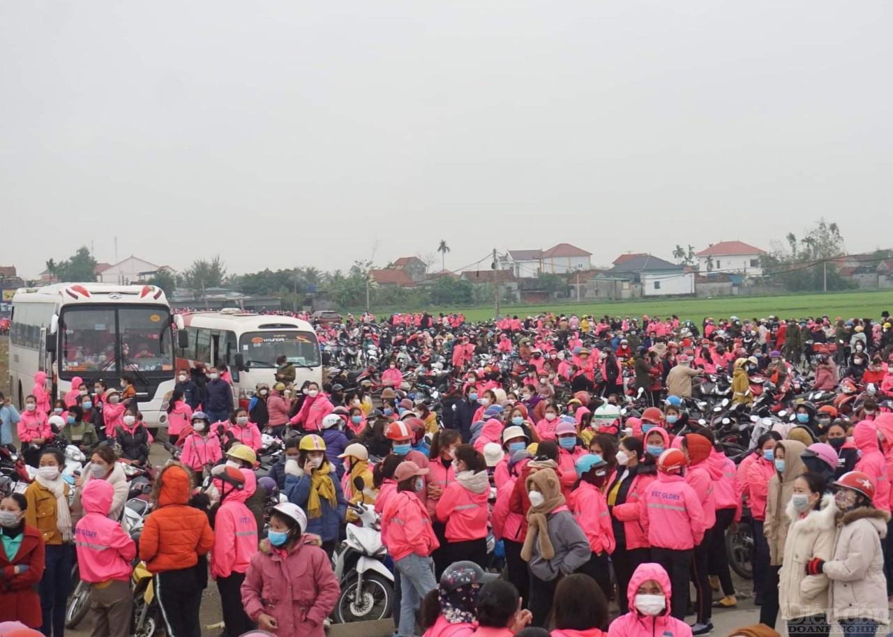 Nghệ An: Công nhân nhà máy may Viet Glory vẫn chưa làm việc trở lại