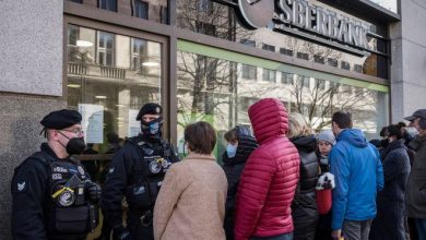 Yêu cầu các ngân hàng báo cáo tình hình giao dịch với thị trường Nga Yêu cầu các ngân hàng báo cáo tình hình giao dịch với thị trường Nga