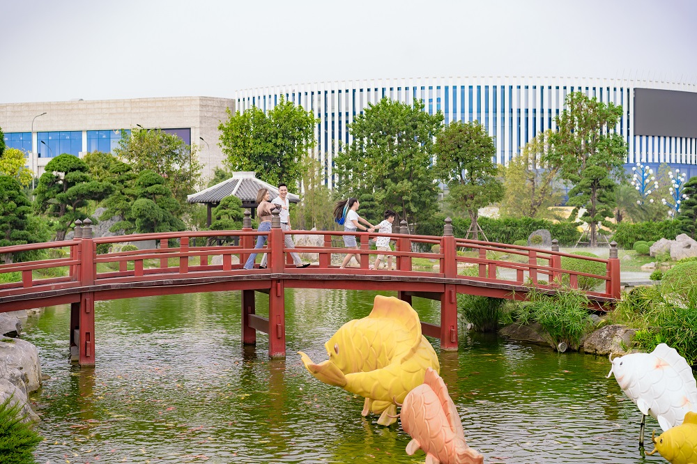 Theo chân gia đình diễn viên Mạnh Trường “xả hơi” cuối tuần