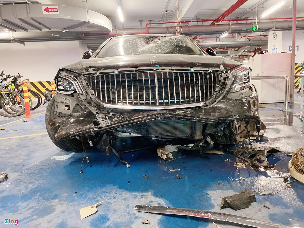Bất cập quản lý hầm chung cư từ vụ Maybach tông loạt xe máy Bất cập quản lý hầm chung cư từ vụ Maybach tông loạt xe máy