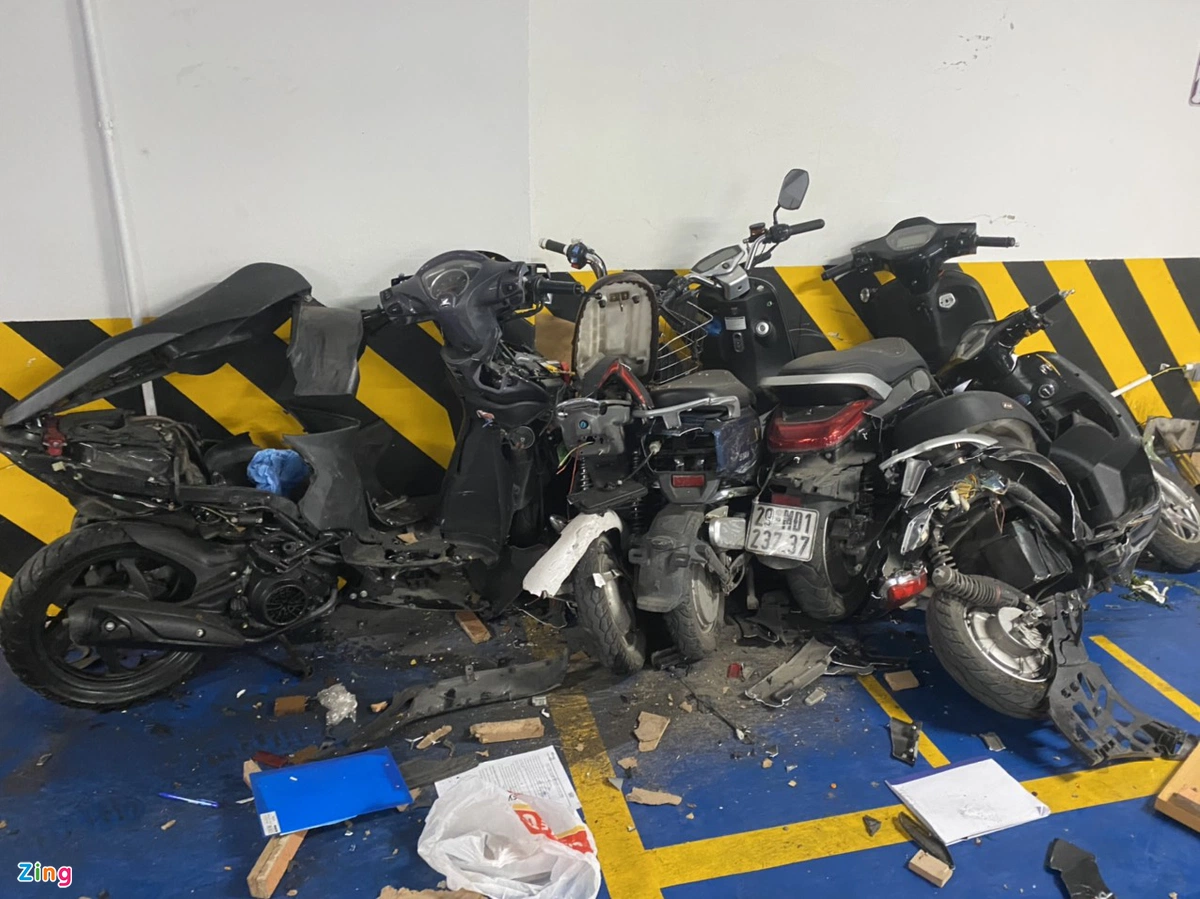 Bất cập quản lý hầm chung cư từ vụ Maybach tông loạt xe máy Bất cập quản lý hầm chung cư từ vụ Maybach tông loạt xe máy