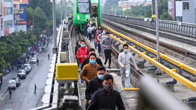 Tàu Cát Linh - Hà Đông đột ngột dừng khi gặp mưa lớn Tàu Cát Linh - Hà Đông đột ngột dừng khi gặp mưa lớn