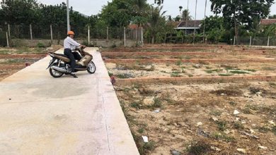 Chặn “sốt đất ảo”: Cần xem xét đưa việc phân lô, bán nền vào luật