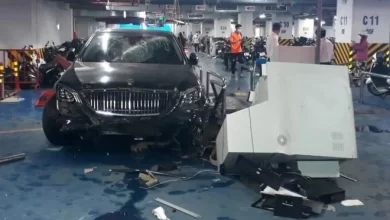 Nghi vấn 'bảo vệ nhận lỗi thay' vụ Maybach tông loạt xe máy trong hầm Nghi vấn 'bảo vệ nhận lỗi thay' vụ Maybach tông loạt xe máy trong hầm