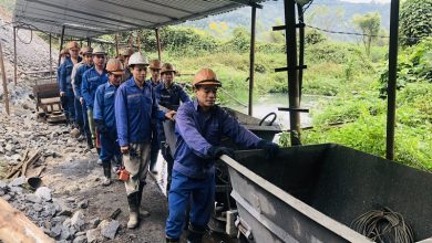 Vụ “ngâm” thủ tục Hải quan: Trách nhiệm thuộc về ai?