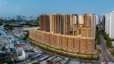 Loạt dự án đang thế chấp bị ngân hàng rao bán Loạt dự án đang thế chấp bị ngân hàng rao bán