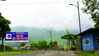 Bắc Kạn: “Đống nợ” khổng lồ trên đỉnh Khau Thăm Bắc Kạn: “Đống nợ” khổng lồ trên đỉnh Khau Thăm