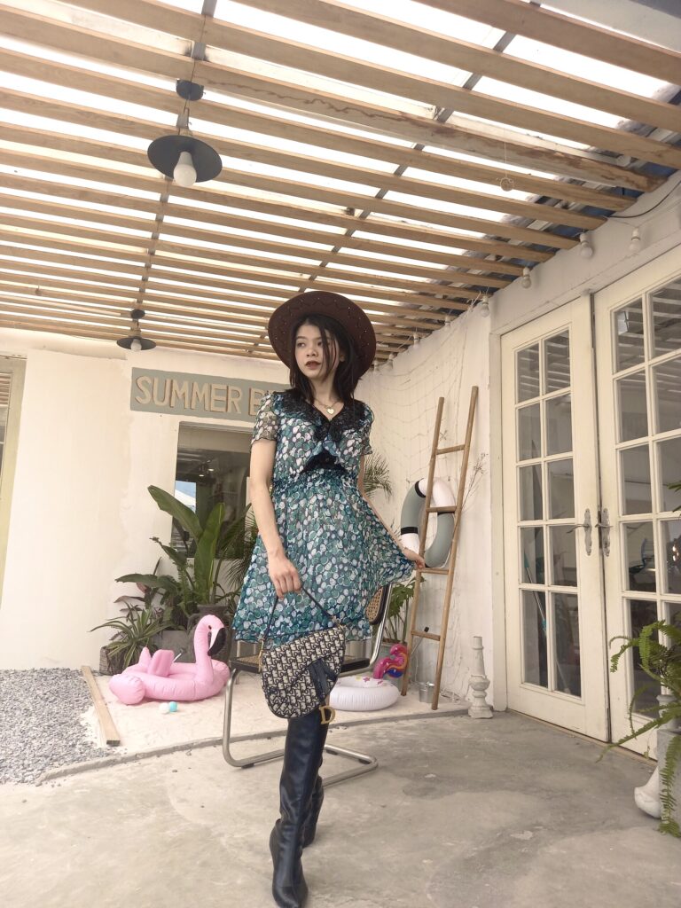 Sinh viên Đại học kinh tế kỹ thuật công nghiệp Sinh viên Đại học kinh tế kỹ thuật công nghiệp