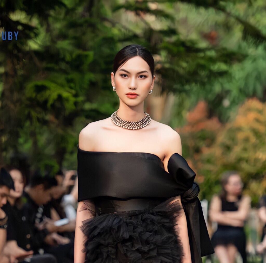 Những gương mặt ấn tượng hứa hẹn làm bùng nổ sàn runway của Vietnam Student Fashion Icon 2022 Những gương mặt ấn tượng hứa hẹn làm bùng nổ sàn runway của Vietnam Student Fashion Icon 2022