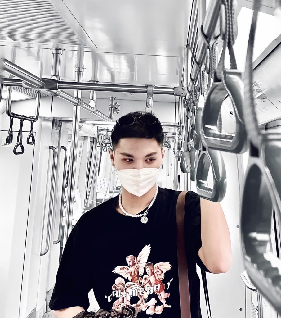 Sinh viên Đại học kinh tế kỹ thuật công nghiệp Sinh viên Đại học kinh tế kỹ thuật công nghiệp