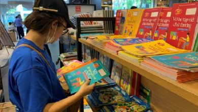 Những “ung nhọt” của ngành giáo dục: Bán sách giáo khoa “bia kèm lạc” Những “ung nhọt” của ngành giáo dục: Bán sách giáo khoa “bia kèm lạc”