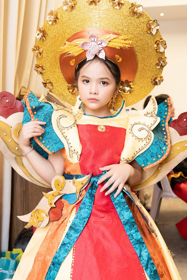 Mẫu nhí Bảo Nhi mang văn hóa Việt tỏa sáng trên sàn diễn Thailand Fashion Week 2022 Mẫu nhí Bảo Nhi mang văn hóa Việt tỏa sáng trên sàn diễn Thailand Fashion Week 2022