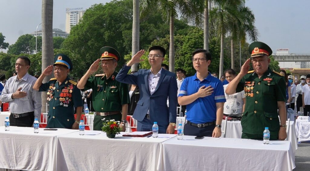 Trung tâm Trợ thính Khánh Trần tổ chức thắp hương tri ân 2022 Trung tâm Trợ thính Khánh Trần tổ chức thắp hương tri ân 2022