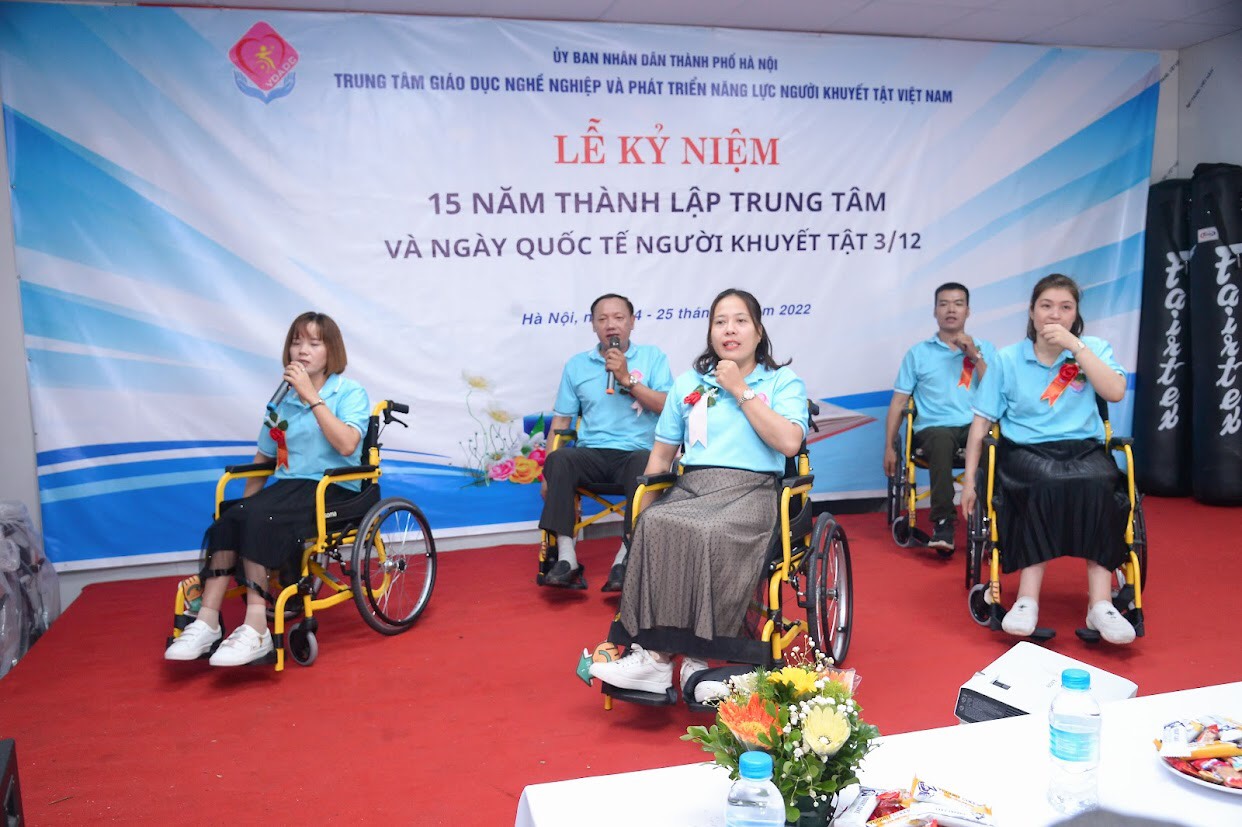 Trung tâm Giáo dục nghề nghiệp và Phát triển năng lực người khuyết tật Việt Nam kỷ niệm 15 năm thành lập Trung tâm Giáo dục nghề nghiệp và Phát triển năng lực người khuyết tật Việt Nam kỷ niệm 15 năm thành lập