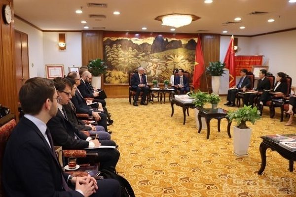 Khai phá tiềm năng hợp tác doanh nghiệp Việt Nam - Ba Lan Khai phá tiềm năng hợp tác doanh nghiệp Việt Nam - Ba Lan