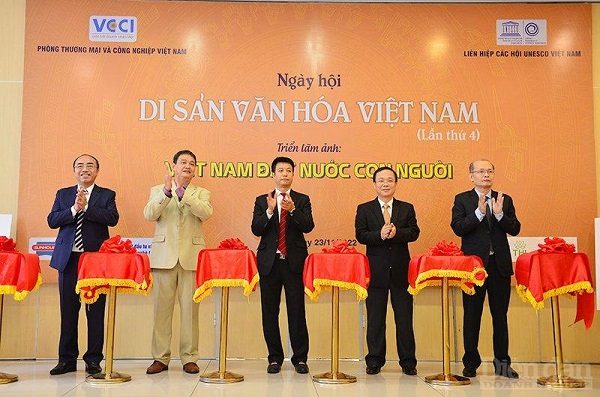 NGÀY HỘI DI SẢN VĂN HÓA VIỆT NAM: Triển lãm ảnh “Việt Nam - đất nước, con người” NGÀY HỘI DI SẢN VĂN HÓA VIỆT NAM: Triển lãm ảnh “Việt Nam - đất nước, con người”