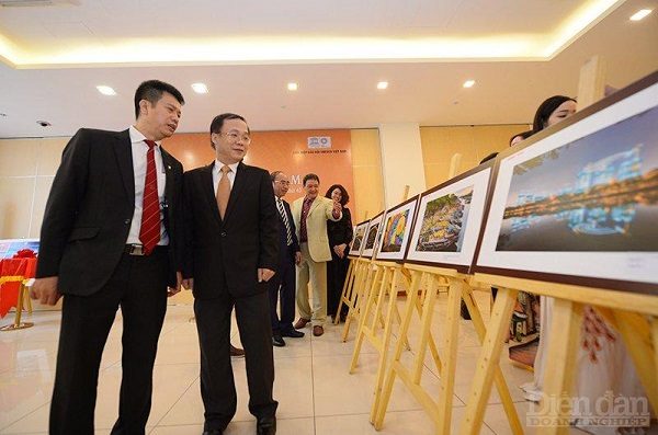NGÀY HỘI DI SẢN VĂN HÓA VIỆT NAM: Triển lãm ảnh “Việt Nam - đất nước, con người” NGÀY HỘI DI SẢN VĂN HÓA VIỆT NAM: Triển lãm ảnh “Việt Nam - đất nước, con người”