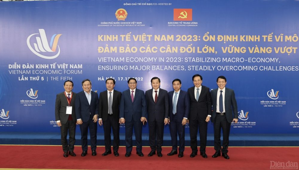 KINH TẾ 2023: Nhiều thách thức cần vượt qua