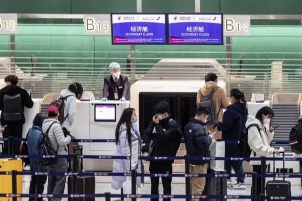 Vừa được nới lỏng, người Trung Quốc đã muốn đi nước ngoài Vừa được nới lỏng, người Trung Quốc đã muốn đi nước ngoài