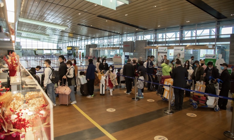 Nhiều doanh nghiệp Quảng Ninh vào guồng sản xuất ngay ngày đầu Xuân Quý Mão Nhiều doanh nghiệp Quảng Ninh vào guồng sản xuất ngay ngày đầu Xuân Quý Mão