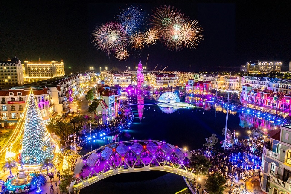 Trải nghiệm liên hoàn lễ hội đón năm 2023 tại Phú Quốc United Center Trải nghiệm liên hoàn lễ hội đón năm 2023 tại Phú Quốc United Center