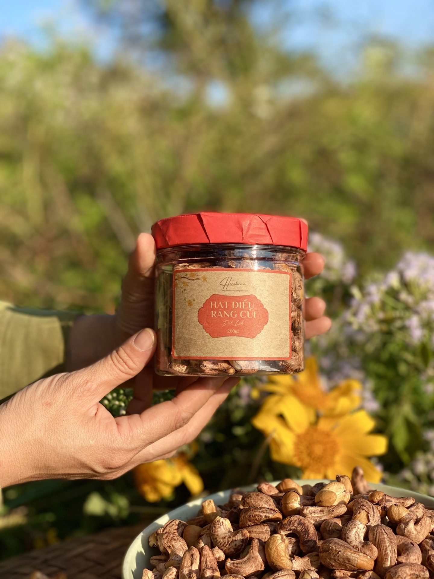 Khi đồ ăn vặt trở thành quà Tết Khi đồ ăn vặt trở thành quà Tết