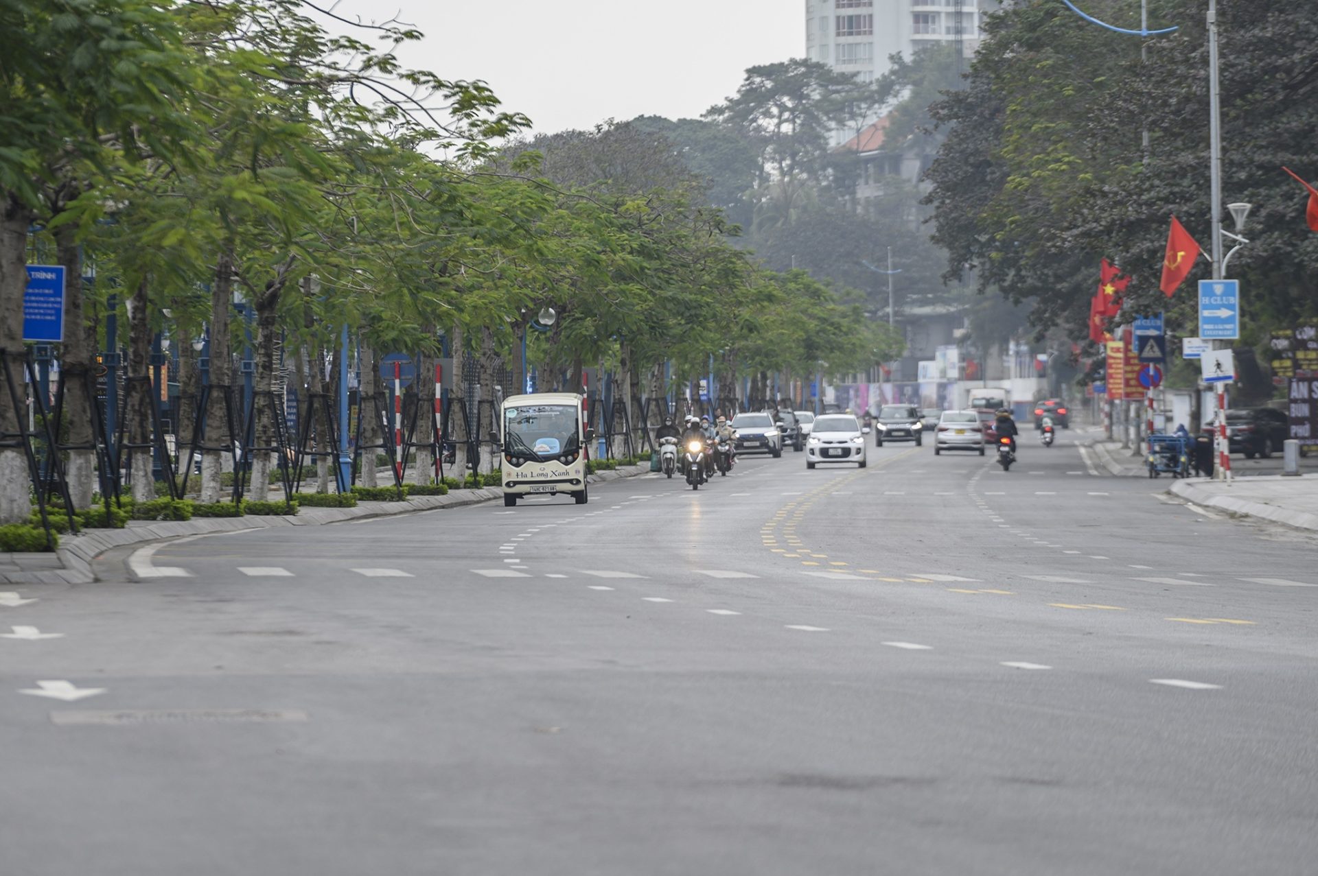 Du khách Việt siết hầu bao Du khách Việt siết hầu bao
