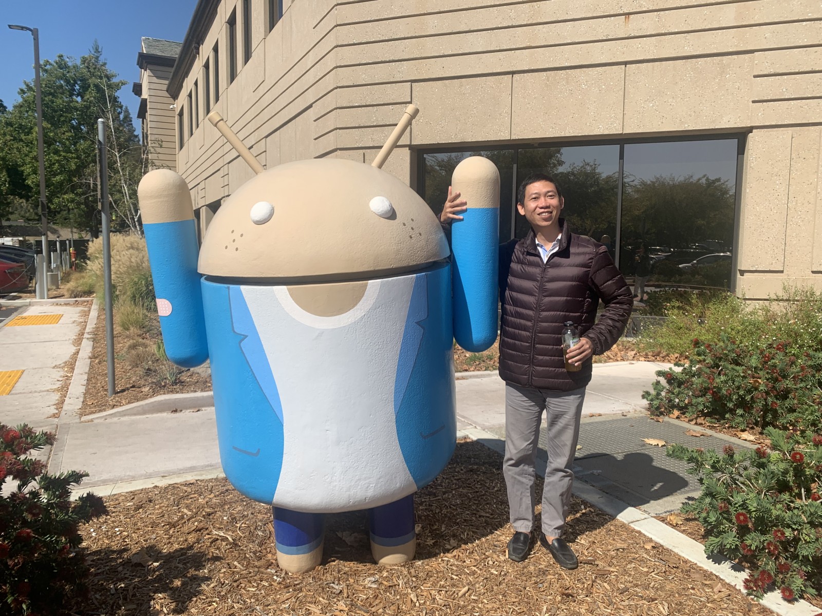 Bên trong trụ sở Google Bên trong trụ sở Google