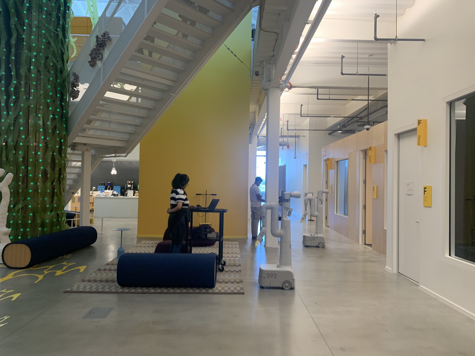 Bên trong trụ sở Google Bên trong trụ sở Google