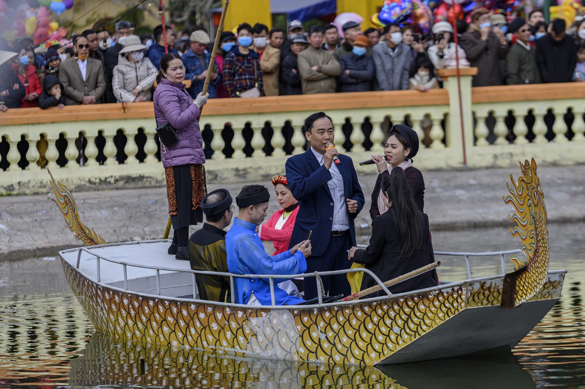 Lễ rước người sống ở vùng đảo Hà Nam