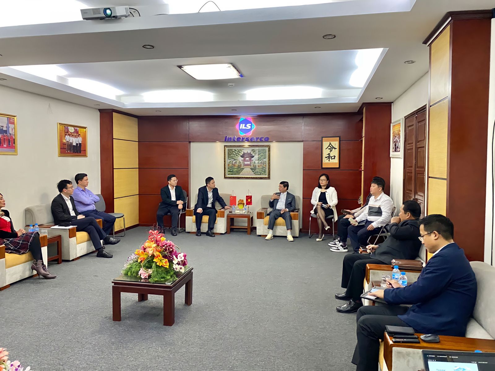 Hợp tác định hướng phát triển dịch vụ logistics tích hợp vận tải đa phương thức Hợp tác định hướng phát triển dịch vụ logistics tích hợp vận tải đa phương thức