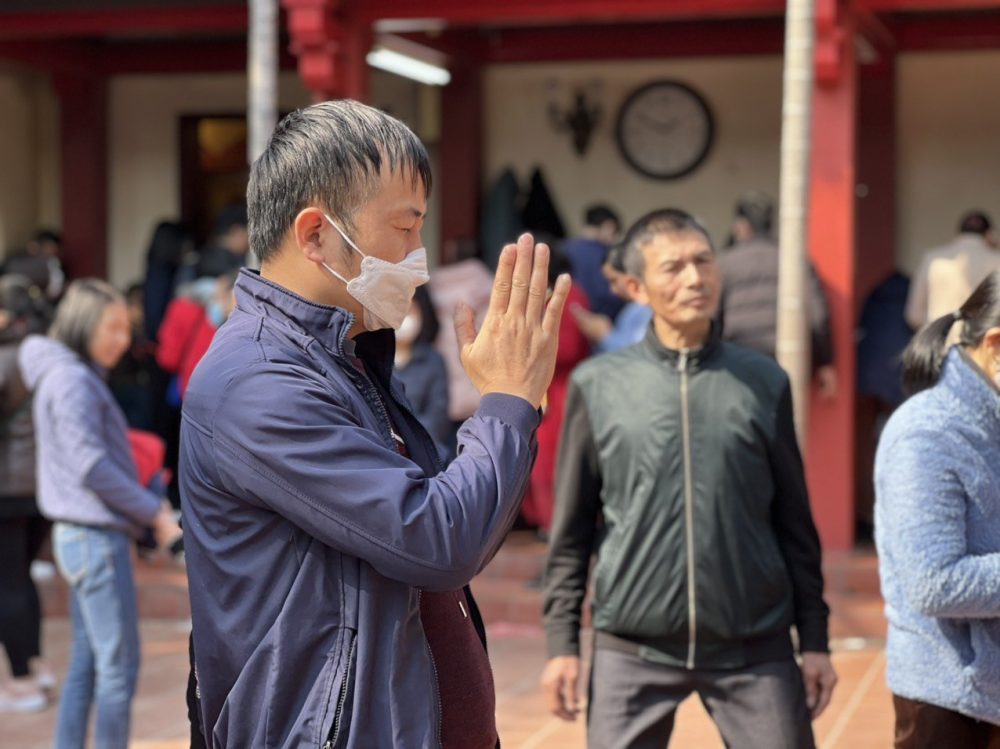 Đầu năm, cầu tài lộc tại Phủ Tây Hồ