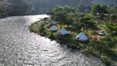 Cắm trại bên suối, ven biển hai ngày cuối tuần