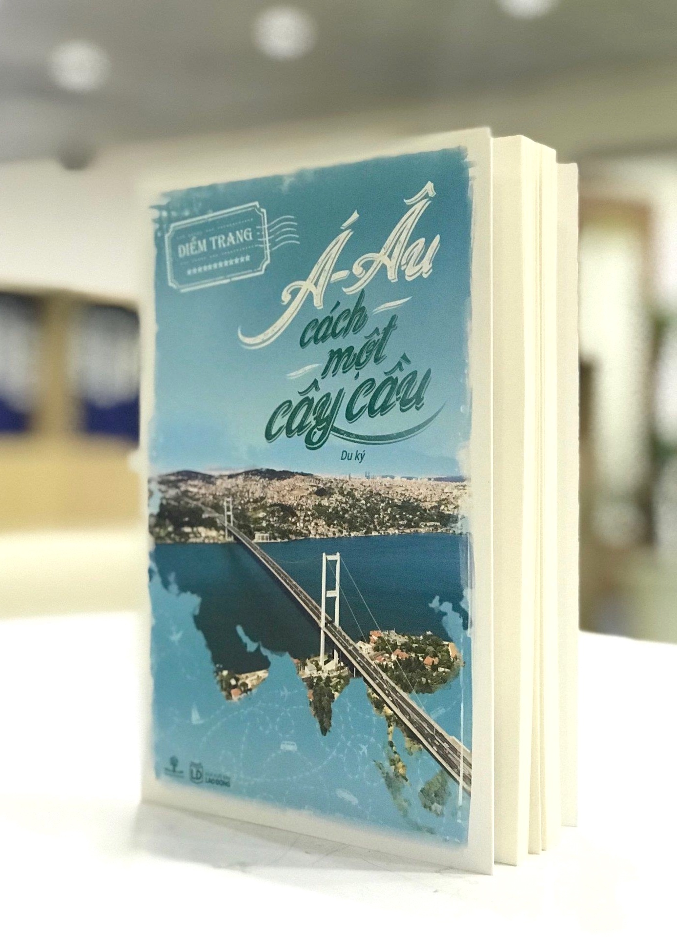 4 tựa sách gợi cảm hứng du lịch khắp thế giới