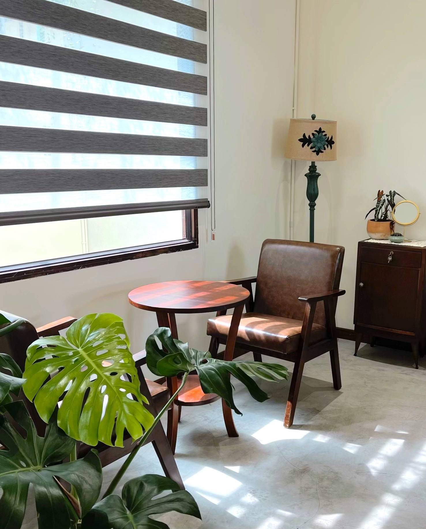 Ngày không vội vã ở những quán cà phê xanh tại TP.HCM