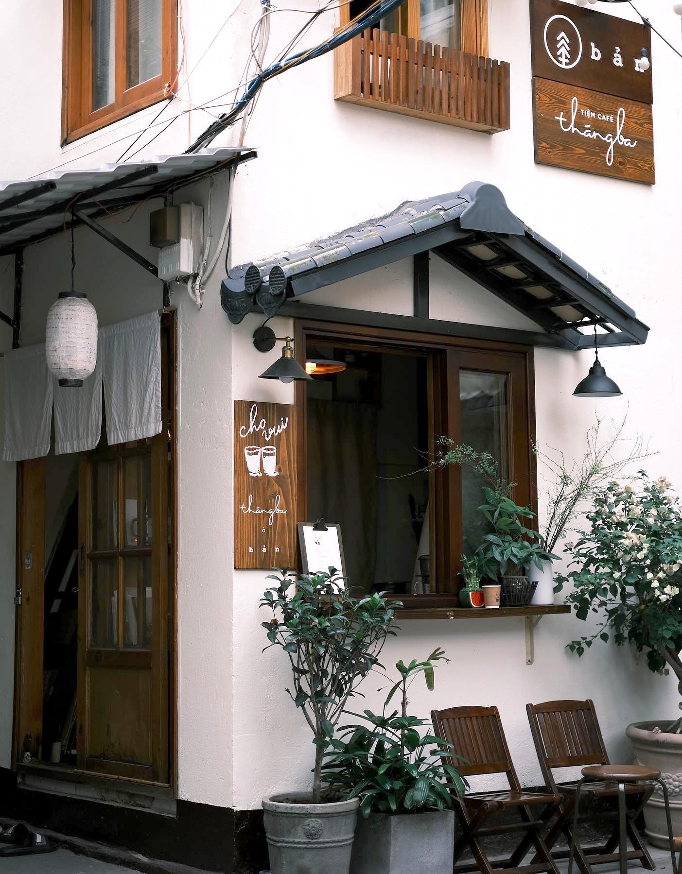 Ngày không vội vã ở những quán cà phê xanh tại TP.HCM