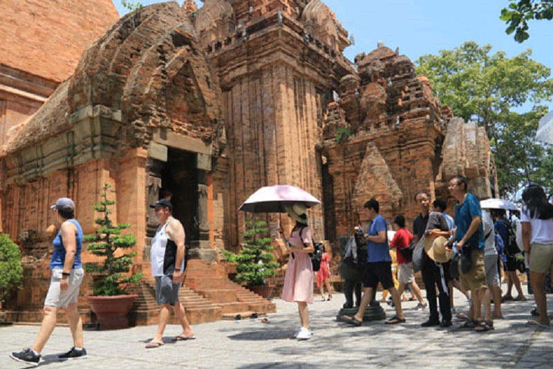 Công ty du lịch “xoay trục” bù đắp lượng khách Trung Quốc Công ty du lịch “xoay trục” bù đắp lượng khách Trung Quốc