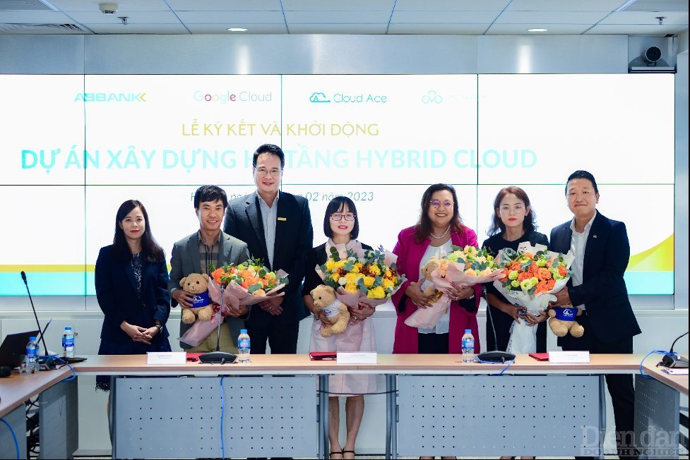 ABBANK hợp tác cùng Google Cloud cho mục tiêu chuyển đổi số ABBANK hợp tác cùng Google Cloud cho mục tiêu chuyển đổi số