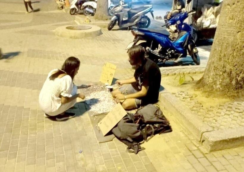 'Du lịch ăn xin' hoành hành châu Á