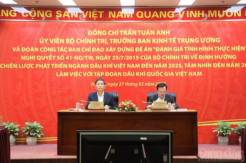 Cần chiến lược mới phát triển ngành dầu khí Cần chiến lược mới phát triển ngành dầu khí