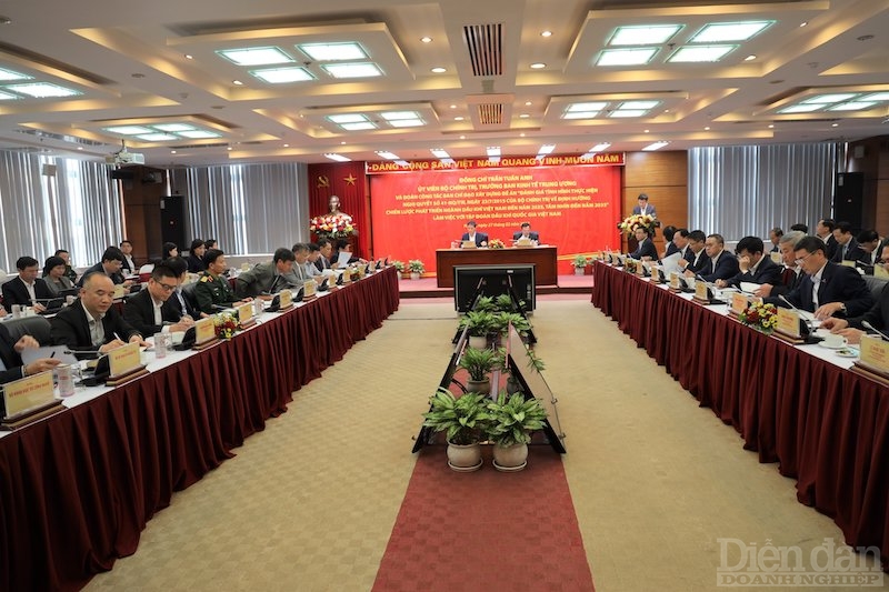 Cần chiến lược mới phát triển ngành dầu khí Cần chiến lược mới phát triển ngành dầu khí