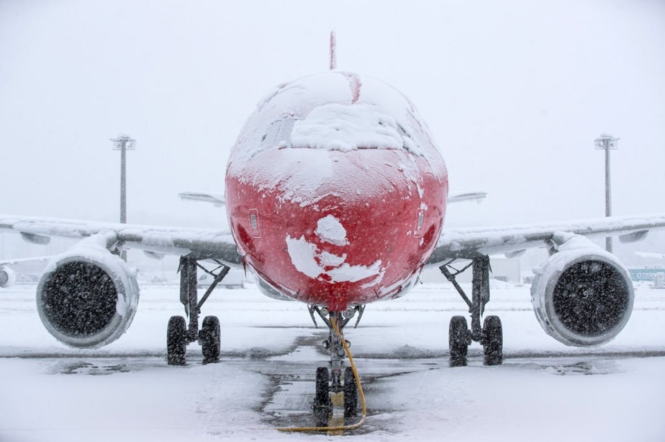 Hàng không Mỹ đóng băng do bão Olive Hàng không Mỹ đóng băng do bão Olive