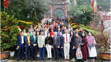 Ban Dự án Ngày Quốc tổ Việt Nam toàn cầu dâng hương tưởng niệm các Vua Hùng